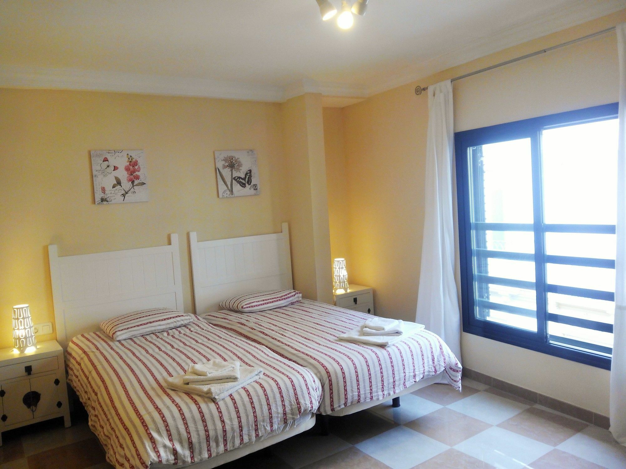 Malaga Centro Apartamentos المظهر الخارجي الصورة